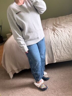 Kirkland grey crew neck sweatshirt size large